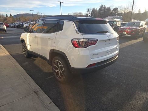 New 2026 Jeep Compass Limited image 4
