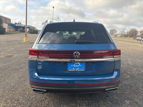 Used 2025 Volkswagen Atlas SE image 6