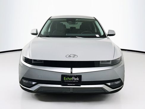 Used 2024 Hyundai Ioniq 5 SEL image 2