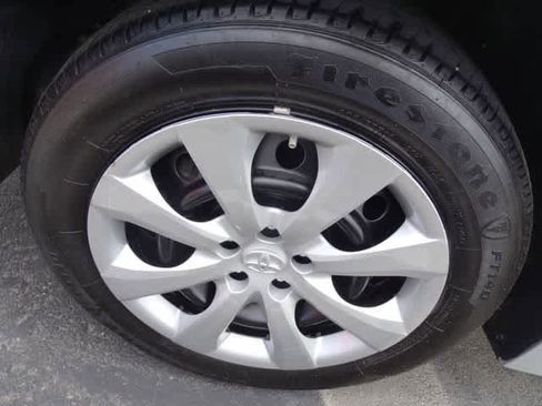 Used 2023 Toyota Corolla LE FWD image 14