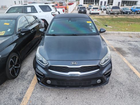 Used 2020 Kia Forte LXS FWD image 5