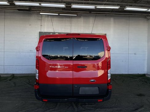Used 2016 Ford Transit 150 XL image 4