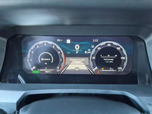 Certified 2025 Toyota Tacoma TRD Off-Road AWD/4WD image 11