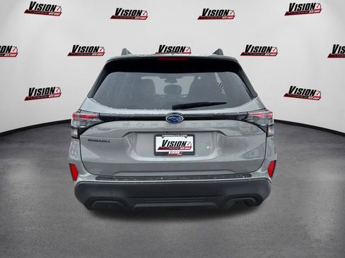 Used 2025 Subaru Forester Premium AWD/4WD image 6