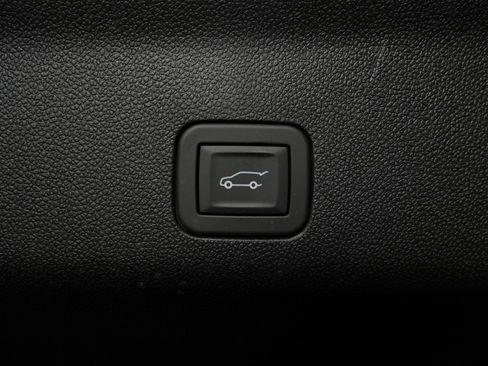 Used 2026 GMC Yukon AT4 Ultimate AWD/4WD image 13