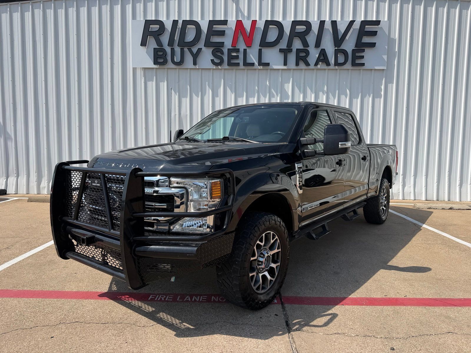 Used 2021 Ford F250 Lariat w/ FX4 Off-Road Package AWD/4WD image 1