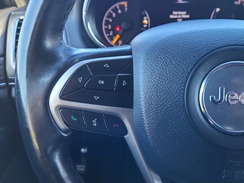 Used 2019 Jeep Grand Cherokee Limited image 18