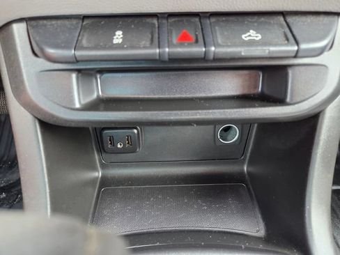 Used 2020 Chevrolet Colorado W/T RWD image 25