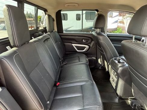 Used 2018 Nissan Titan PRO-4X w/ Pro-4x Convenience Package AWD/4WD image 30