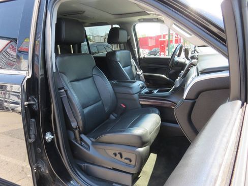 Used 2016 GMC Yukon SLT w/ Open Road Package AWD/4WD image 11