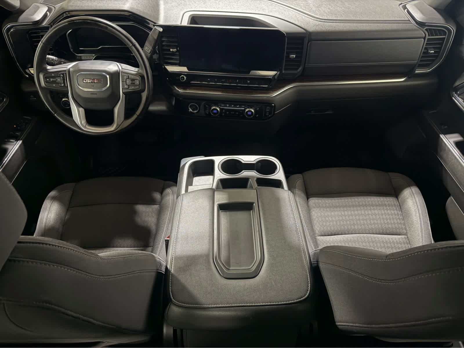 Used 2024 GMC Sierra 1500 SLE AWD/4WD image 17