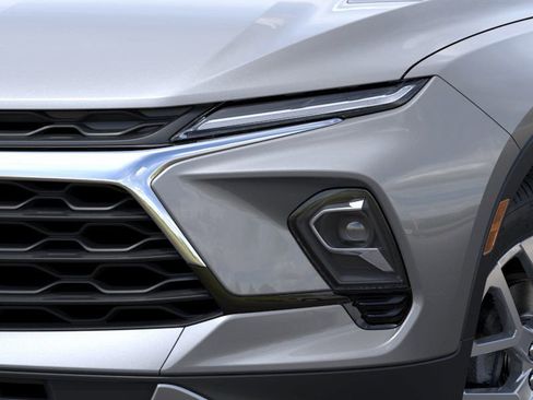 New 2025 Chevrolet Blazer LT w/ Sound & Technology Package AWD/4WD image 10