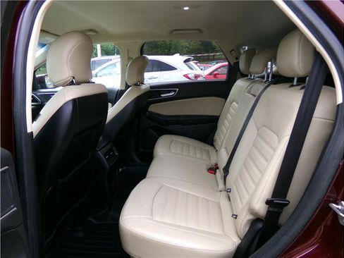 Used 2018 Ford Edge SEL w/ Equipment Group 201A image 4