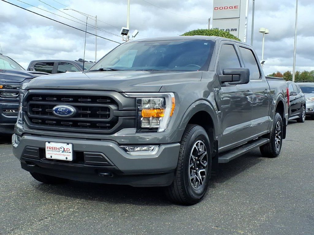 Used 2021 Ford F150 XLT w/ Equipment Group 302A High AWD/4WD image 3