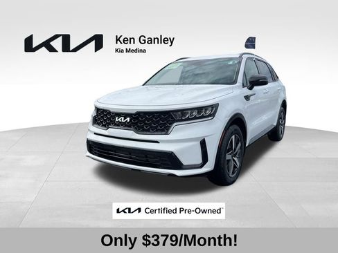 Certified 2023 Kia Sorento S image 1