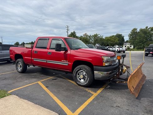 Used 2005 Chevrolet Silverado 2500 LS AWD/4WD image 4