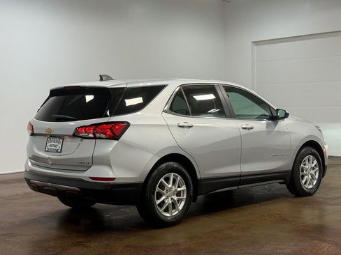 Used 2022 Chevrolet Equinox LT image 24