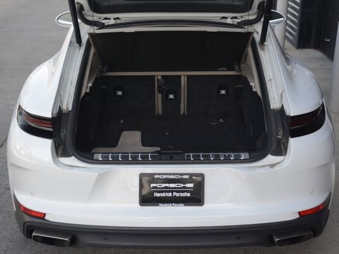 Certified 2024 Porsche Panamera 4 AWD/4WD image 36