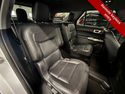Used 2023 Ford Explorer XLT w/ Equipment Group 202A AWD/4WD image 40