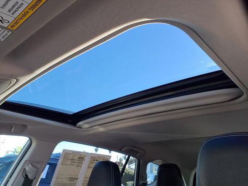 Used 2016 Toyota RAV4 Limited image 23