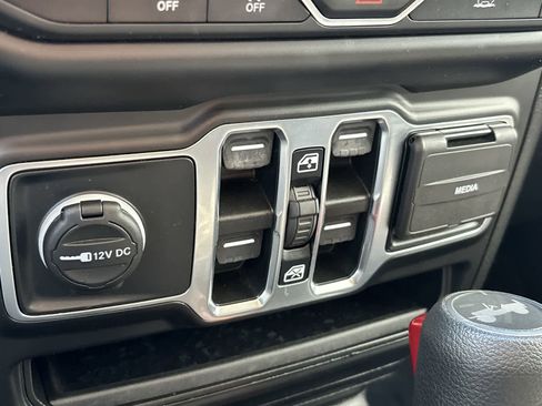 Certified 2021 Jeep Wrangler Unlimited Sport image 26