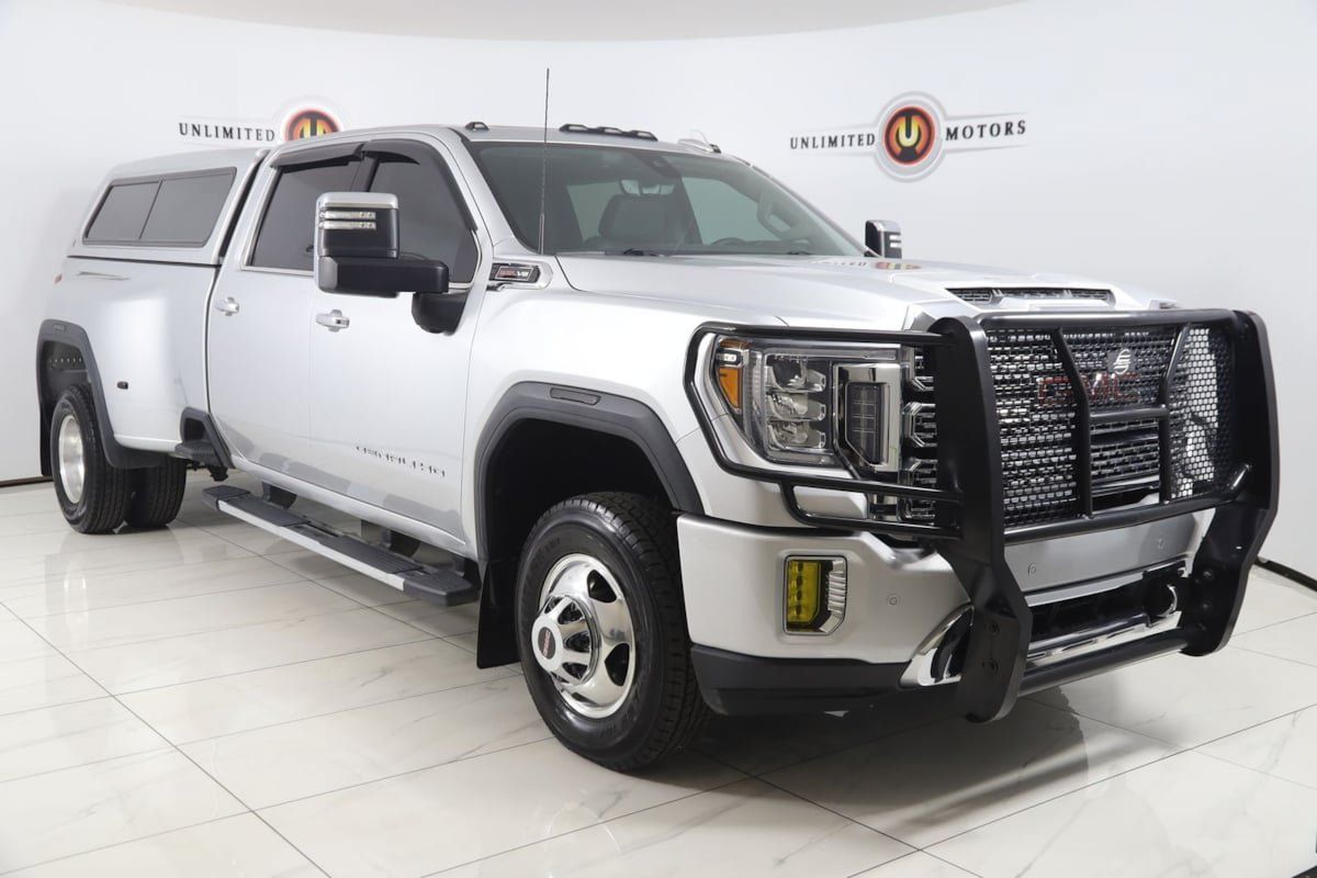 Used 2021 GMC Sierra 3500 Denali w/ Denali Ultimate Package AWD/4WD image 24