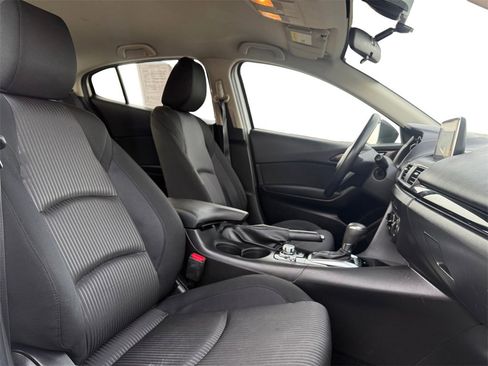 Used 2016 MAZDA MAZDA3 i Sport w/ Preferred Equipment Package image 15