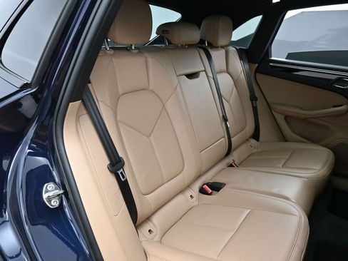 Certified 2023 Porsche Macan Turbo image 26