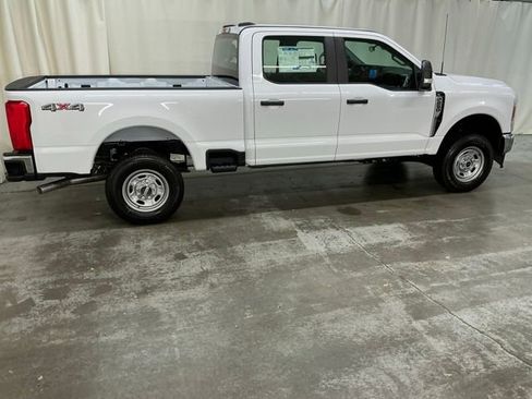 New 2026 Ford F250 XL w/ XL Chrome Package AWD/4WD image 2