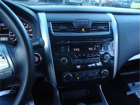 Used 2015 Nissan Altima 2.5 S w/ Power Driver Seat Package image 21