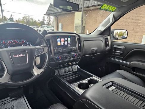 Used 2018 GMC Sierra 1500 SLT w/ All Terrain X Package AWD/4WD image 15