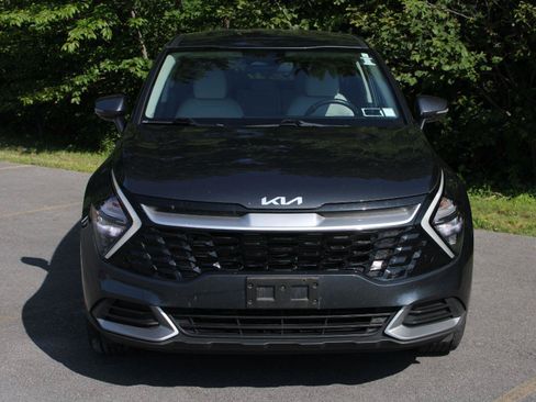 Used 2023 Kia Sportage EX FWD image 2