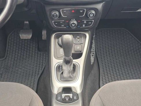 Used 2020 Jeep Compass Sport w/ Cold Weather Group image 13