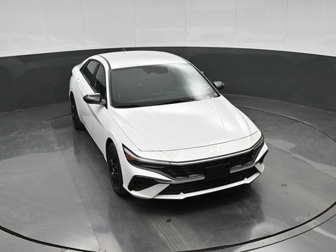 New 2026 Hyundai Elantra Sport FWD image 23