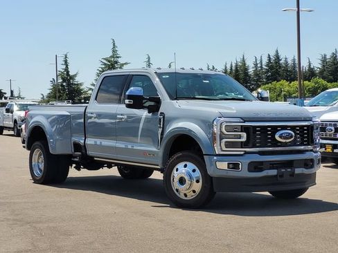 New 2026 Ford F450 Platinum AWD/4WD image 1