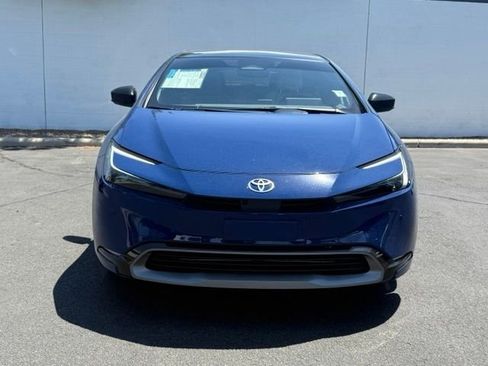 Used 2026 Toyota Prius Limited w/ Limited Premium Package FWD image 3