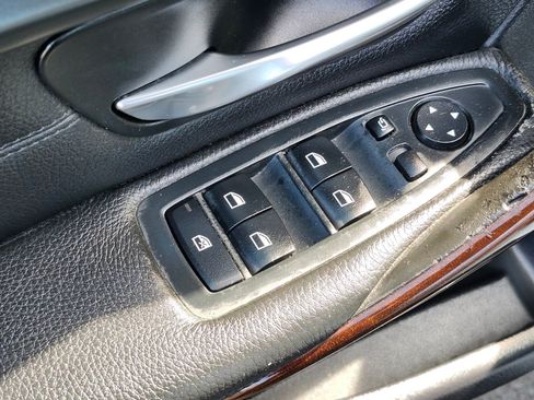 Used 2013 BMW 335i xDrive Sedan image 17