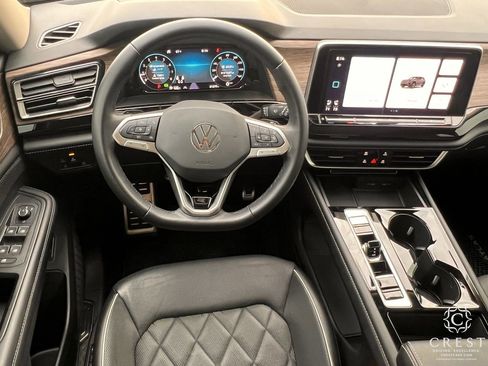 Used 2024 Volkswagen Atlas SEL Premium R-Line image 12