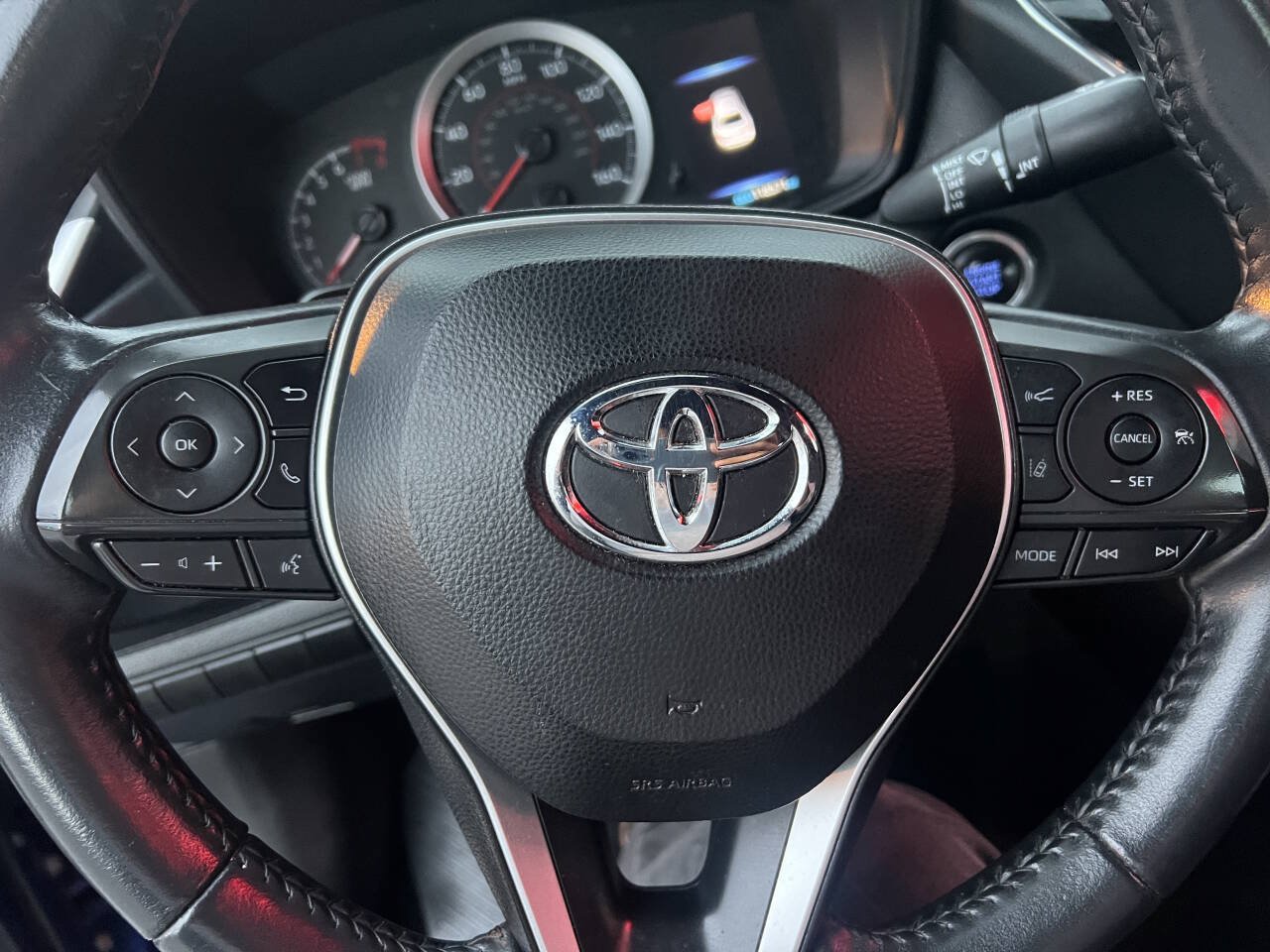 Used 2020 Toyota Corolla SE w/ SE Premium Package FWD image 10
