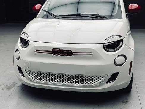 Used 2024 FIAT 500 e (RED) FWD image 14