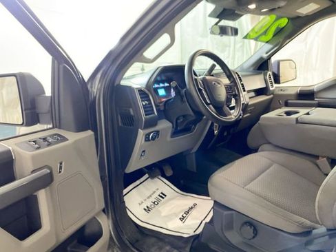 Used 2020 Ford F150 XLT image 27