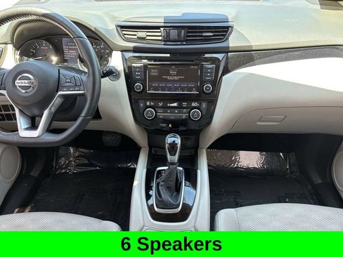 Used 2021 Nissan Rogue Sport SV FWD image 15