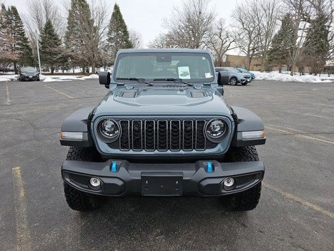 Used 2025 Jeep Wrangler Unlimited Rubicon 4xe w/ Convenience Group image 9