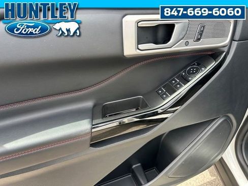 Used 2023 Ford Explorer ST-Line w/ Class IV Trailer Tow Package AWD/4WD image 22