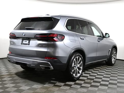 Certified 2024 BMW X5 xDrive40i w/ Premium Package AWD/4WD image 7