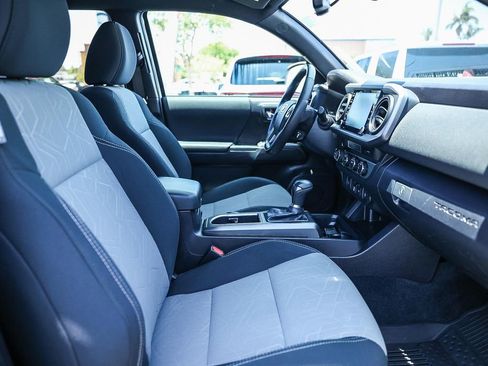 Used 2023 Toyota Tacoma TRD Sport image 29