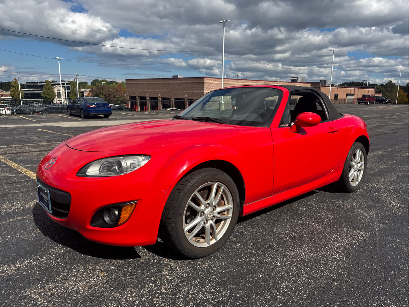 Used 2011 MAZDA MX-5 Miata Sport RWD image 1