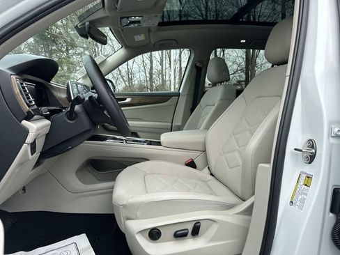 New 2026 Volkswagen Atlas SE image 12