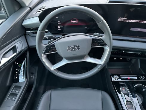 Used 2025 Audi Q6 e-tron Premium AWD/4WD image 14