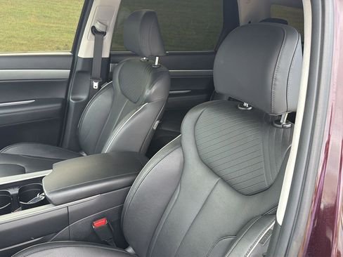 Used 2024 Hyundai Palisade SEL w/ Premium Package FWD image 30